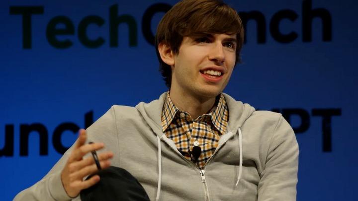 Bỏ học năm 15 tuổi, chàng trai trẻ tự học ở nhà, dựng đế chế triệu USD Tumblr-2