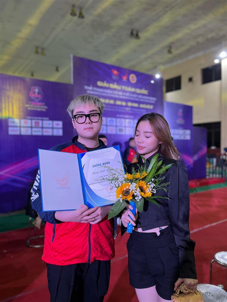 Hot girl dancesport Minh Ánh kể chuyện lấy chồng ở tuổi 20-3