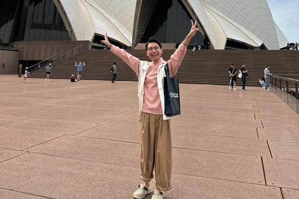 Tranh cãi trào lưu dùng súp lơ xanh tạo tàn nhang giả của giới trẻ-2