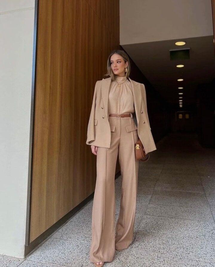 Phối đồ tông nâu be ấm áp và sang trọng-1