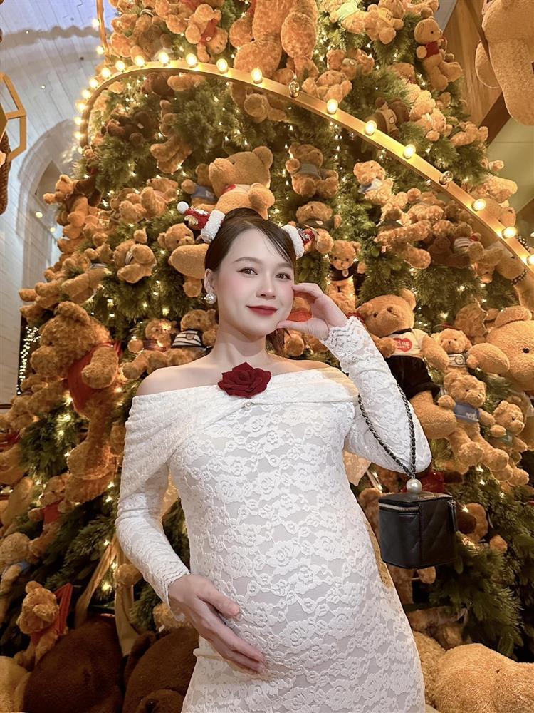 Người thân tiết lộ giới tính cặp song sinh nhà Sam, đặc biệt có 1 bé chào đời nguyên bọc điều-2