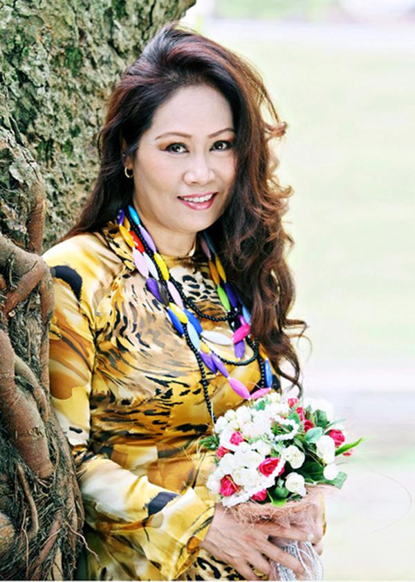 Hôn nhân đời thực của mỹ nhân Hà thành xưa: NSƯT Quế Hằng được chồng ủng hộ sự nghiệp-2