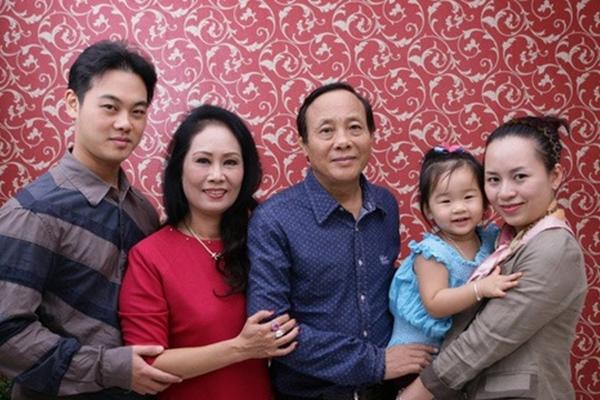 Đời thực tuổi xế chiều của mỹ nhân Hà thành xưa: NSƯT Hương Dung lên chức bà ngoại, sống giản dị bình yên-9