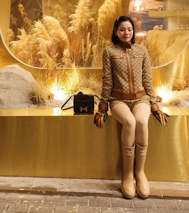 Hồ Ngọc Hà diện cả cây đồ hiệu bên phương trời Tây, dân tình lập tức réo tên một người-2