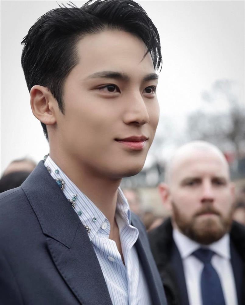 Chân dung nam ca sĩ được cả thế giới nhận làm chồng-8