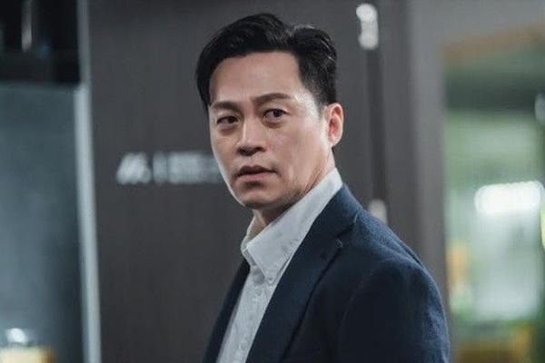 Tài tử Hàn Quốc phản hồi tin đồn dụ bạn gái chụp ảnh nóng rồi chia tay-3