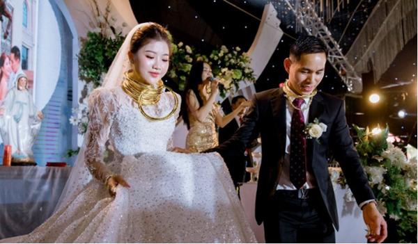 Choáng ngợp cô dâu Gen Z được nhà chồng tặng 18 cây vàng, một sổ đỏ làm của hồi môn trước khi kết hôn-3