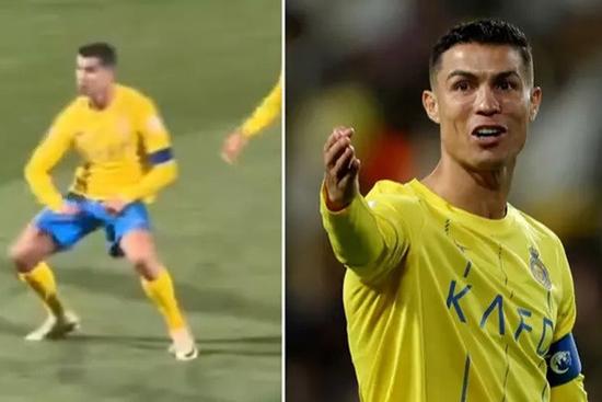 Ronaldo bị trừng phạt vì cử chỉ tục tĩu