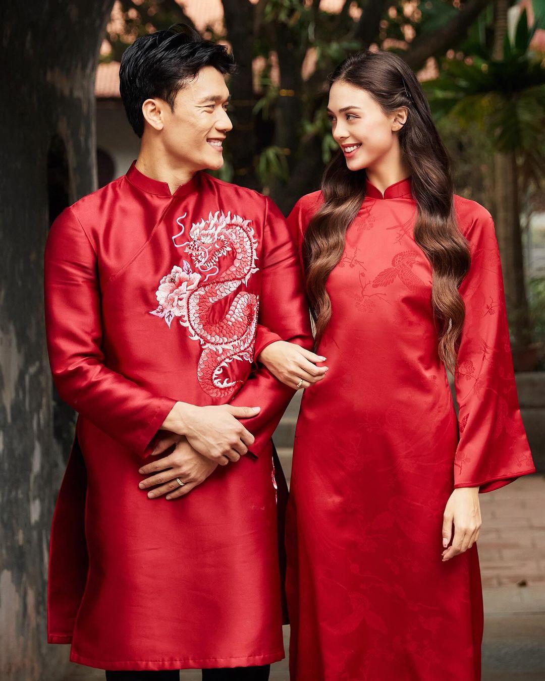 Vợ mẫu Tây gây bất ngờ, tổ chức sinh nhật tại sân bay cho Bùi Tiến Dũng-2