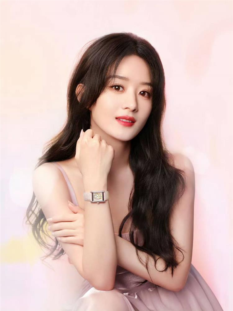 Triệu Lệ Dĩnh khoe đường cong cơ thể đẹp siêu thực, tiếp tục đón tin vui cùng Lâm Canh Tân-4