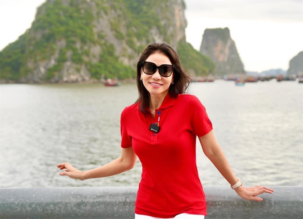 Ca sĩ Thu Minh ở tuổi U50: Được chồng Tây cưng chiều, chỉ đi hát cho vui-1