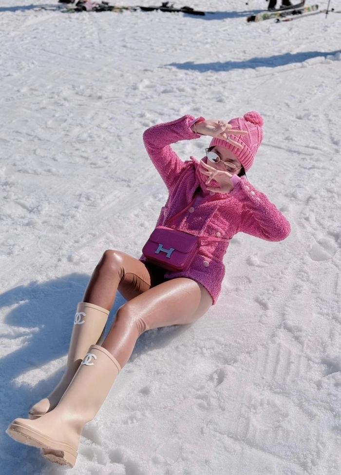 Bị netizen chê mặc đồ hiệu nhưng không sang, Lệ Quyên đáp trả ra sao?-3