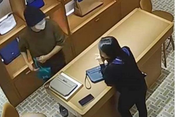 Kẻ cướp kiềng vàng ở tiệm kim hoàn sa lưới-2