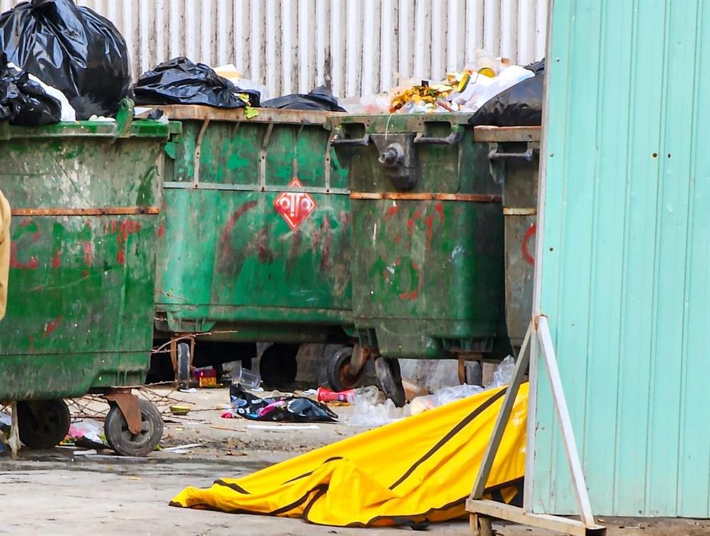 Phát hiện thi thể chưa rõ lai lịch cạnh điểm tập kết rác ở Đà Nẵng-1