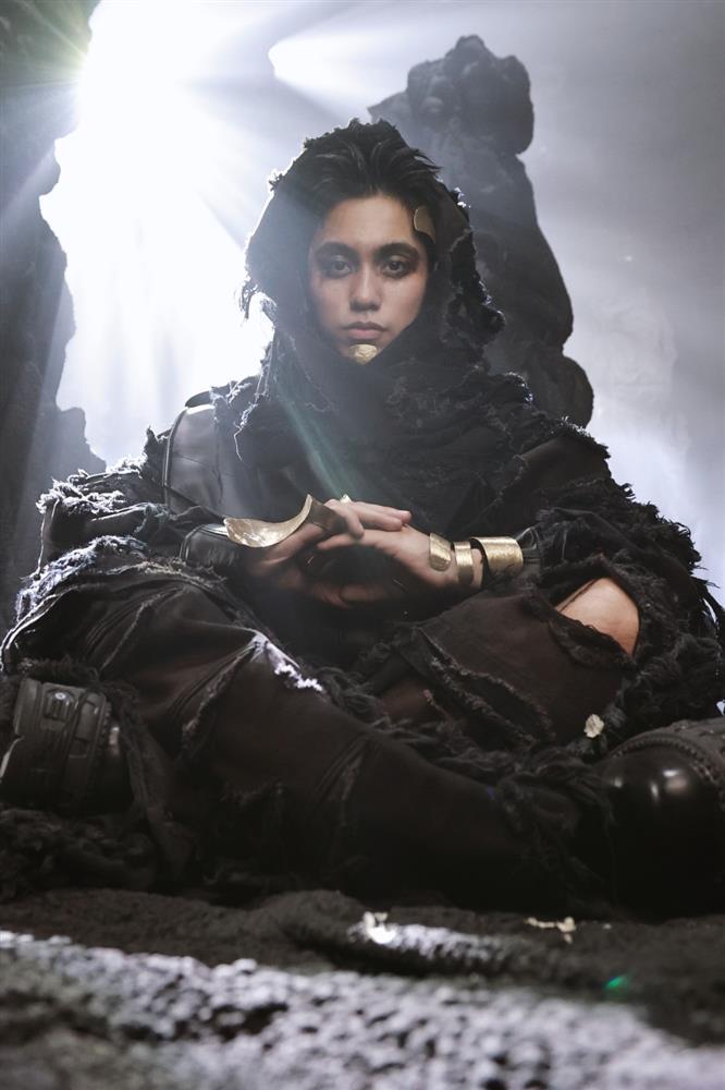 MONO ma mị và đầy triết lý ở tuổi 24-2