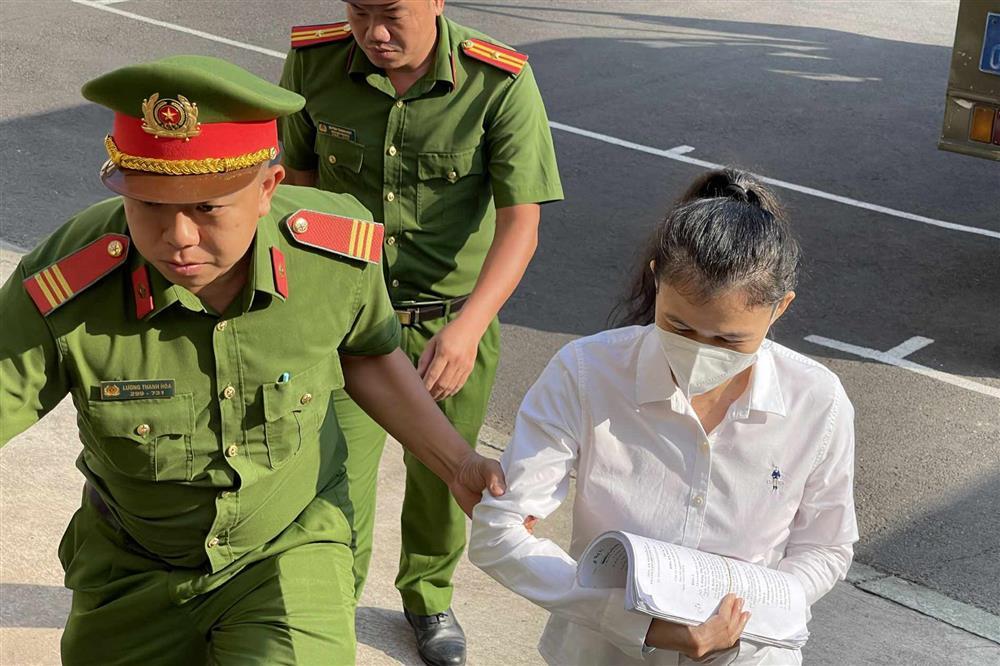Bà Nguyễn Phương Hằng, ông Huỳnh Uy Dũng cùng vắng mặt ở phiên xét xử bà Hàn Ni-1