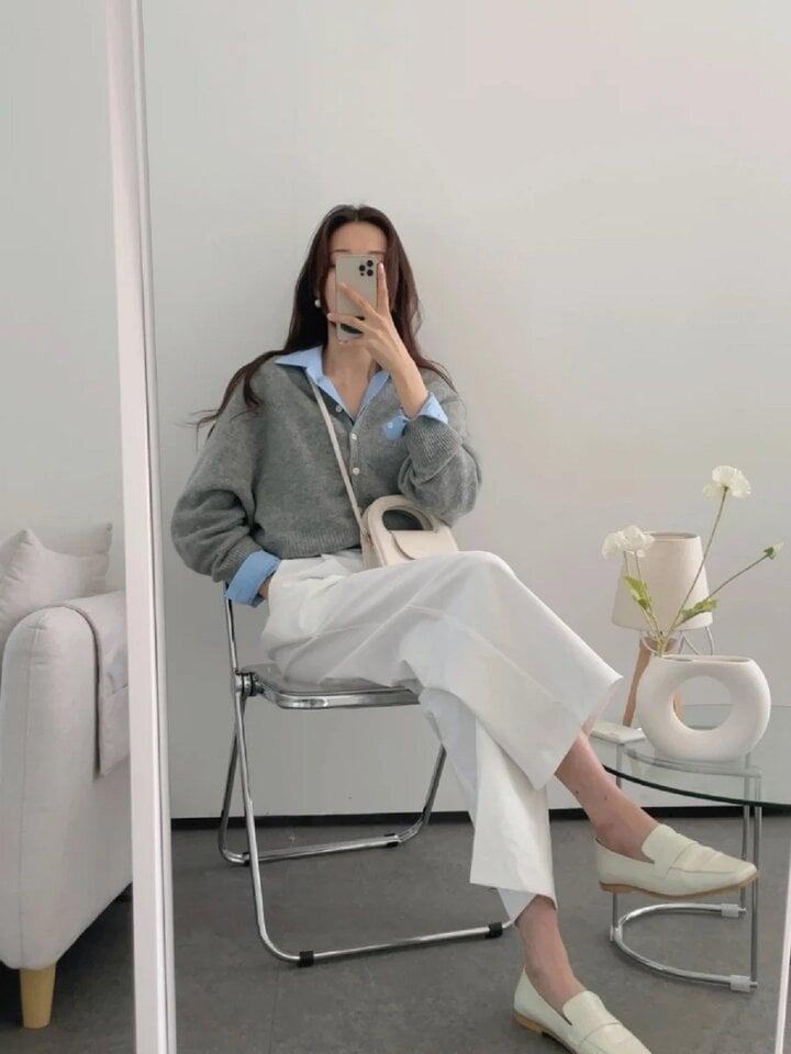 Gợi ý loạt oufit sang xịn mịn với quần âu giúp quý cô công sở tỏa sáng-5