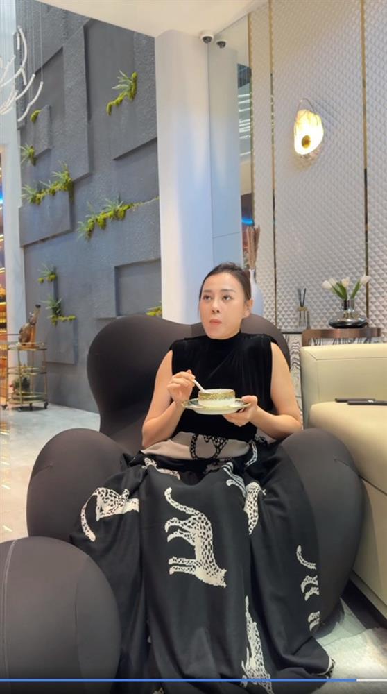 Phương Oanh bầu song thai, cô ăn gì mà xấu không nổi?-2