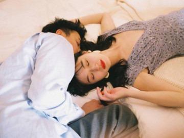 Run rẩy chờ chồng vào động phòng, tôi choáng khi nhìn thấy gương mặt anh, hóa ra là chuột sa chĩnh gạo-1