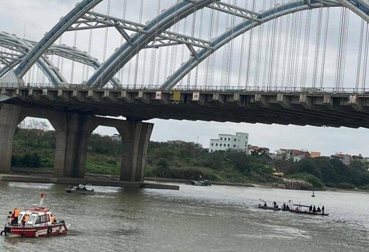 4 mẹ con để lại thư tuyệt mệnh trên cầu: Người mẹ dựng hiện trường giả vụ tự tử-2