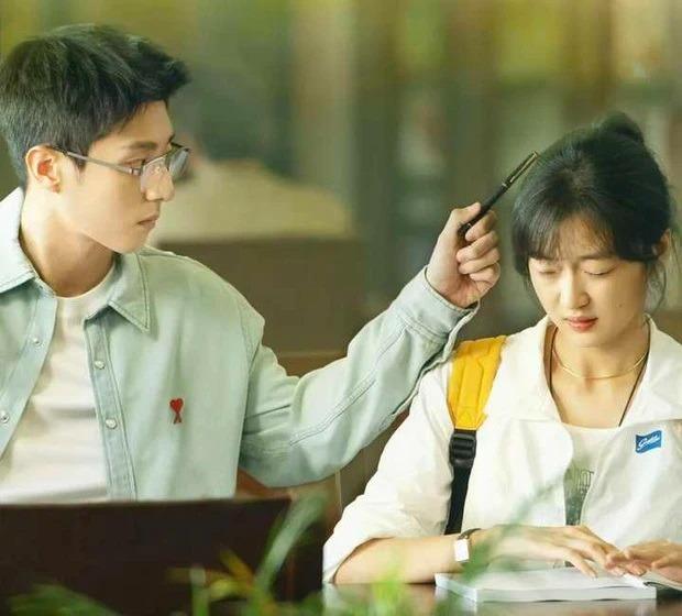 Vừa được ‘đẩy thuyền’ cực mạnh, Tôn Thiên và Trần Tĩnh Khả bất ngờ bị tẩy chay, nhà gái bị ghét vì cố tình xào couple-1