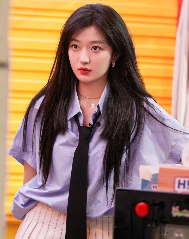 Vừa được ‘đẩy thuyền’ cực mạnh, Tôn Thiên và Trần Tĩnh Khả bất ngờ bị tẩy chay, nhà gái bị ghét vì cố tình xào couple-9