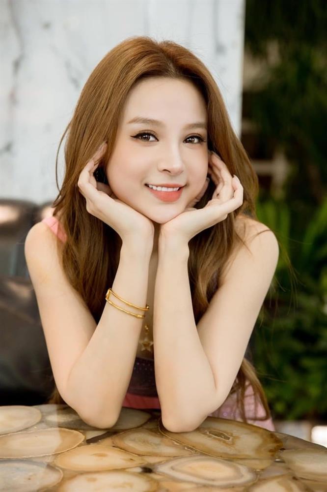 Gái còn son thua xa Huyền Baby nhờ bí kíp hack tuổi trẻ trung như gái 18+-1