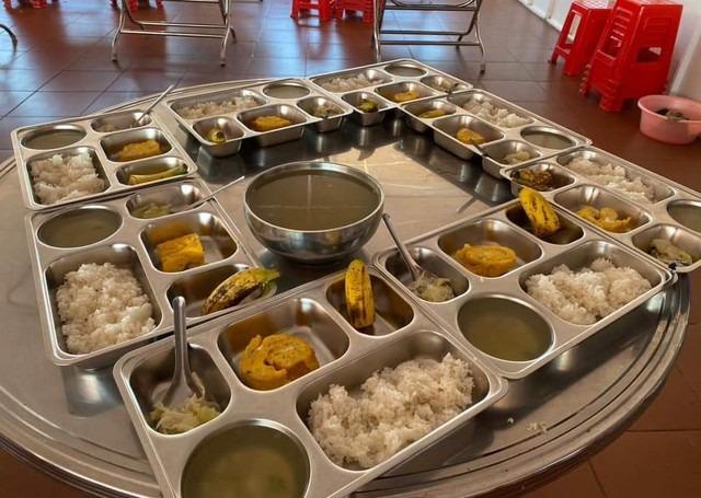 Diễn biến mới vụ xôn xao suất ăn giảm cân của học sinh tiểu học-1