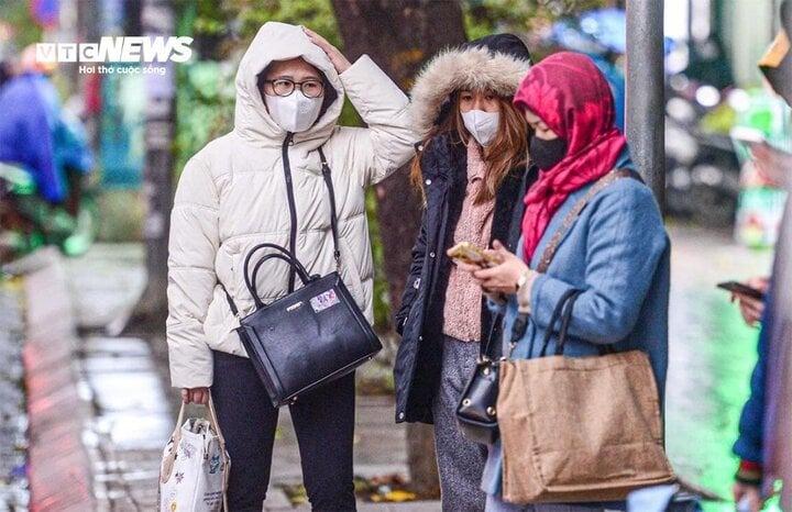 Chuyên gia khí tượng nhận định đợt rét hiếm gặp đang xảy ra ở miền Bắc-1