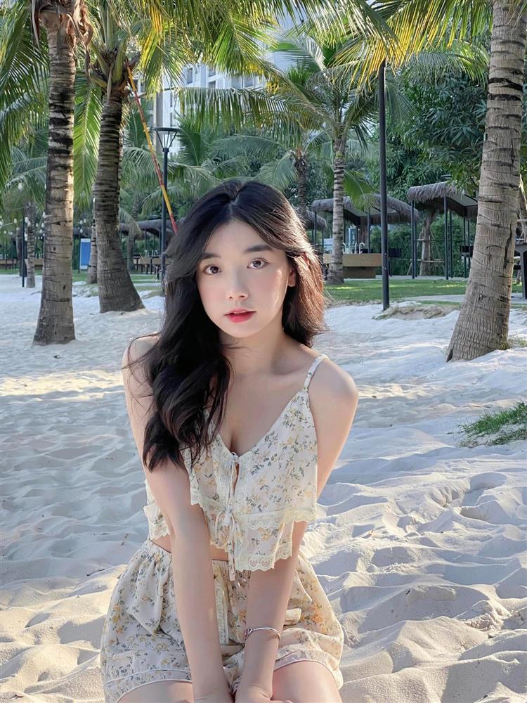 Nữ sinh Kinh tế được mệnh danh tiên nữ mukbang, ngoài 20 tuổi đã tậu xế hộp tiền tỷ-1