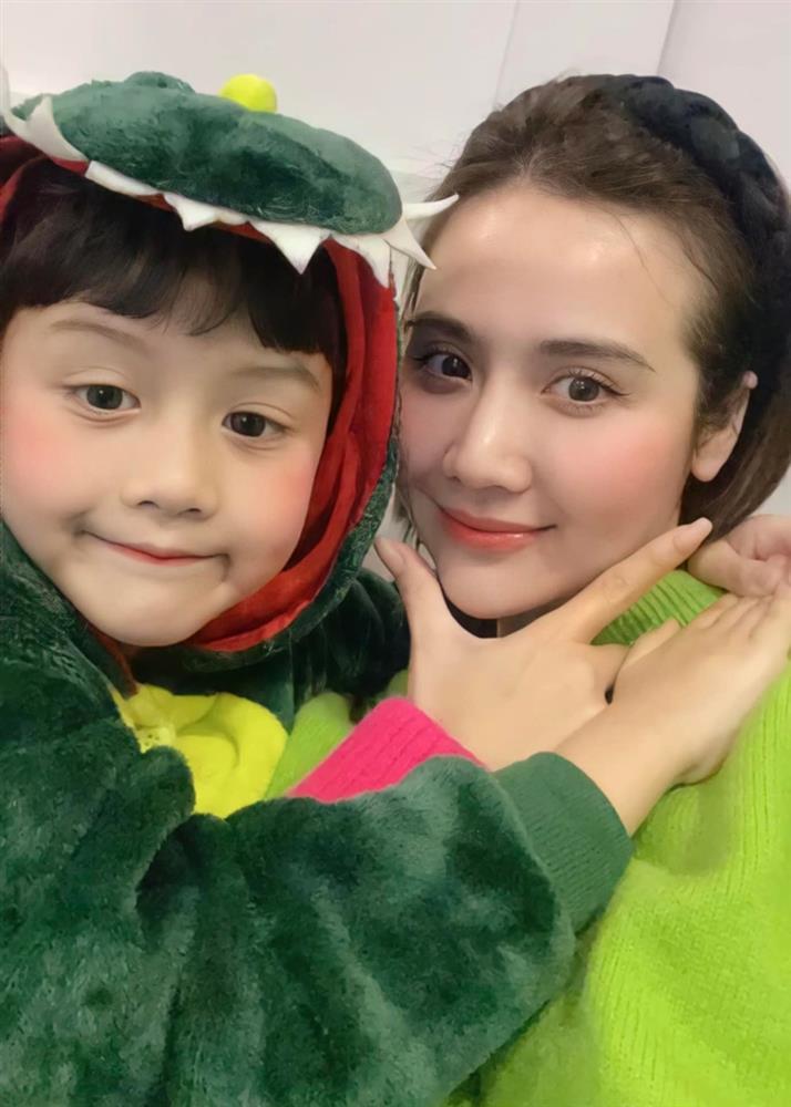 Loạt mỹ nhân vũ trụ VTV là mẹ đơn thân, tài sắc vẹn toàn, thu nhập hàng trăm triệu mỗi tháng-12