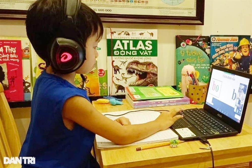 Con học lớp 1, mẹ lên mạng xin bí quyết thi đỗ... lớp 10 chuyên-2