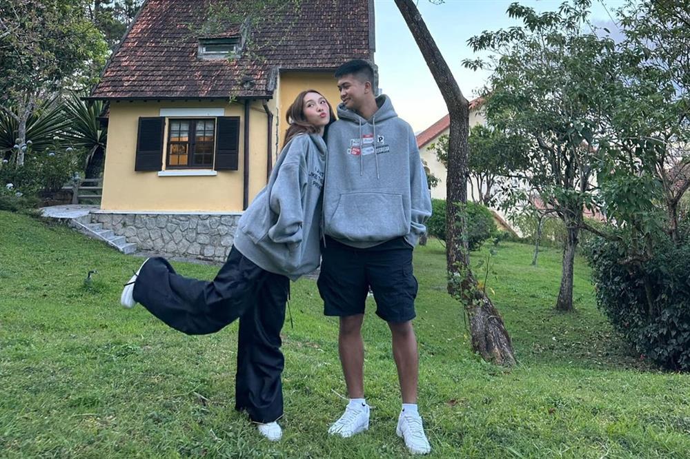 Hội bạn thân 10 năm toàn hot girl, con dâu nhà hào môn giàu có-13