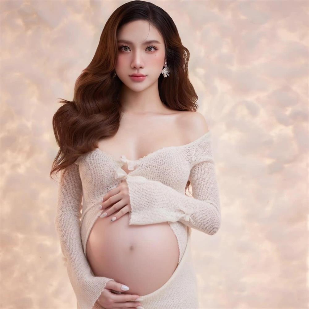 Hội bạn thân 10 năm toàn hot girl, con dâu nhà hào môn giàu có-9