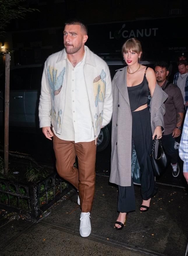 Taylor Swift is making young girls change their taste in men-2