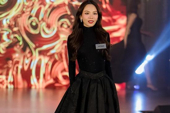 Mai Phương liệu có 'vượt mặt' được Đỗ Mỹ Linh tại Miss World?