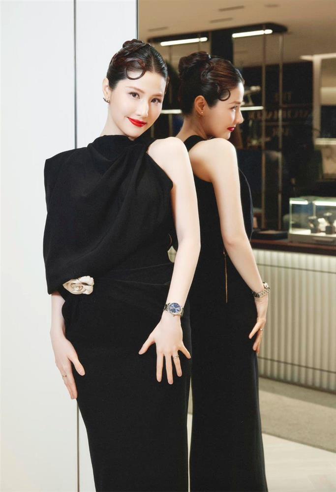 Diễm My 9X: Kết hôn xong, gu ăn mặc phải thay đổi cho hợp với chồng mình-4