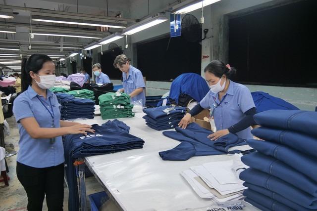 Người lao động không được nghỉ bù dịp lễ Giỗ tổ Hùng Vương, 30/4 và 1/5-2