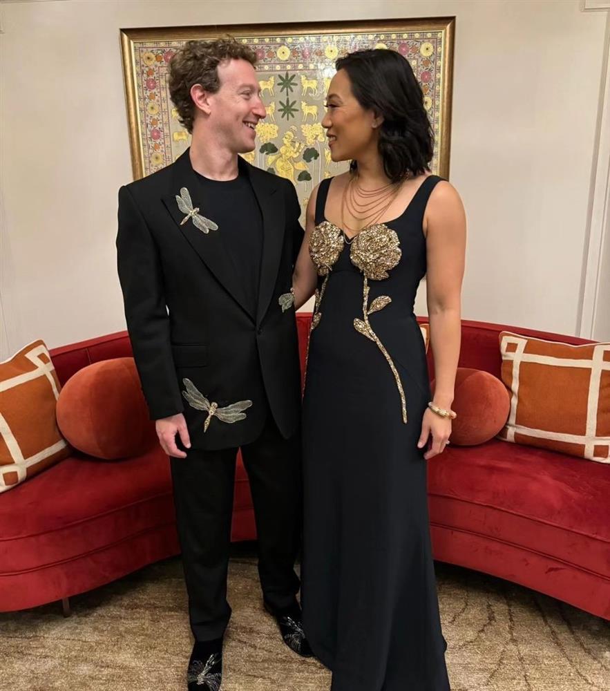 Ông chủ Facebook Mark Zuckerberg và vợ gây chú ý ở tiệc cưới 120 triệu USD-2