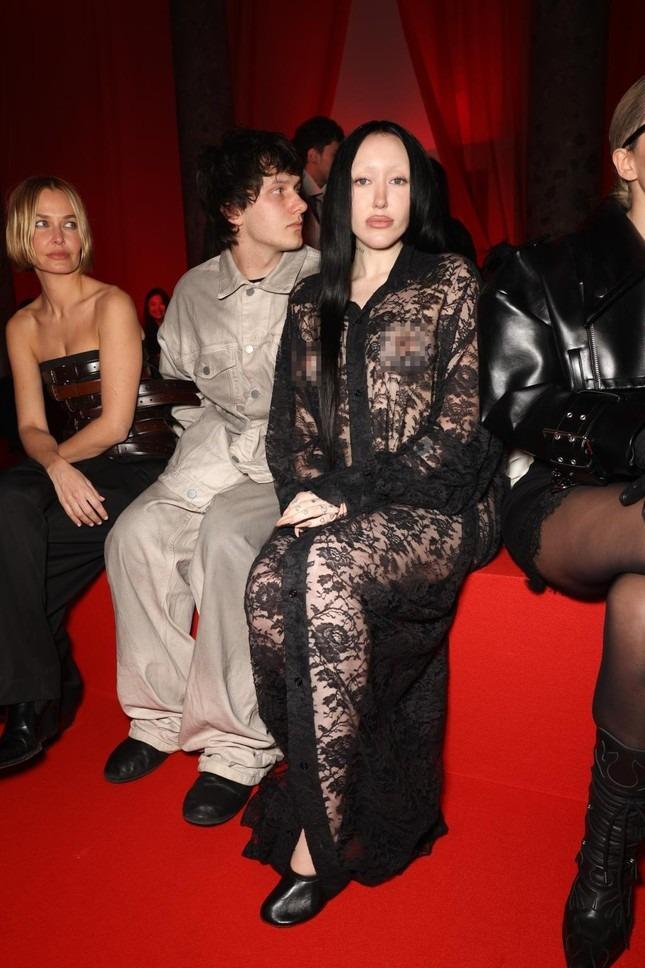 Em gái Miley Cyrus giữa ồn ào từ mặt mẹ-1