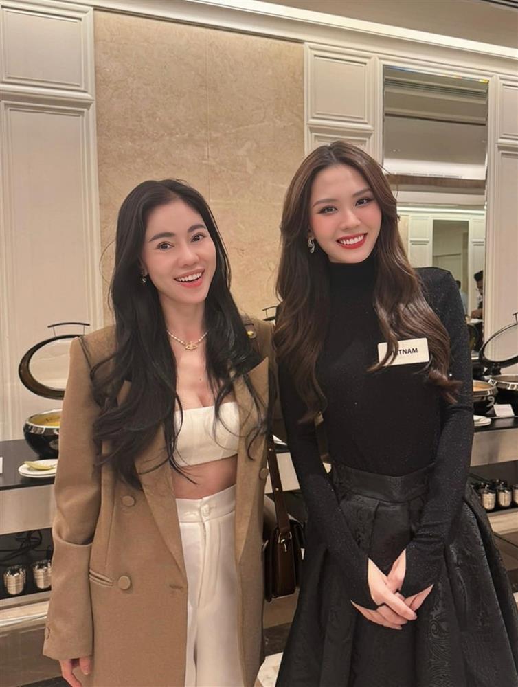 Bà Phạm Kim Dung hé lộ cuộc trò chuyện với quản sinh Miss World sau cú trượt dài out top của Mai Phương?-3