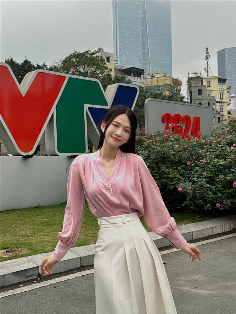 Soi gu thời trang thay đổi 180 độ của Lê Bống sắp gia nhập vũ trụ phim VFC-2