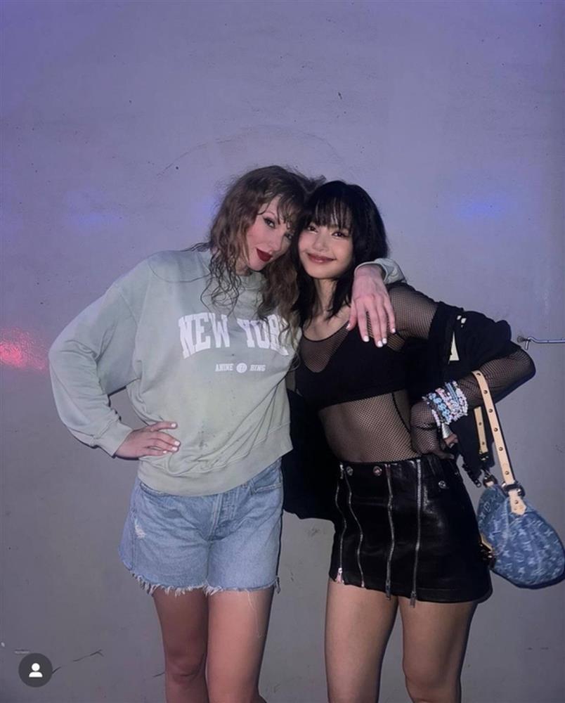 Loạt ảnh hậu trường độc, lạ triệu like của Lisa và Taylor Swift-1