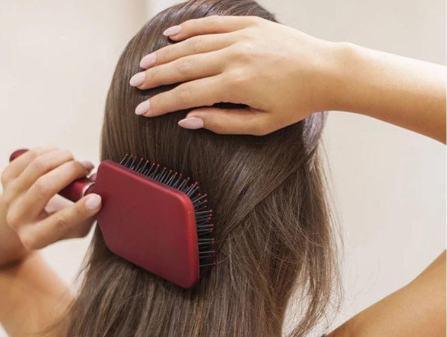 Cách giúp hạn chế tóc gãy rụng cho chị em 30+-3