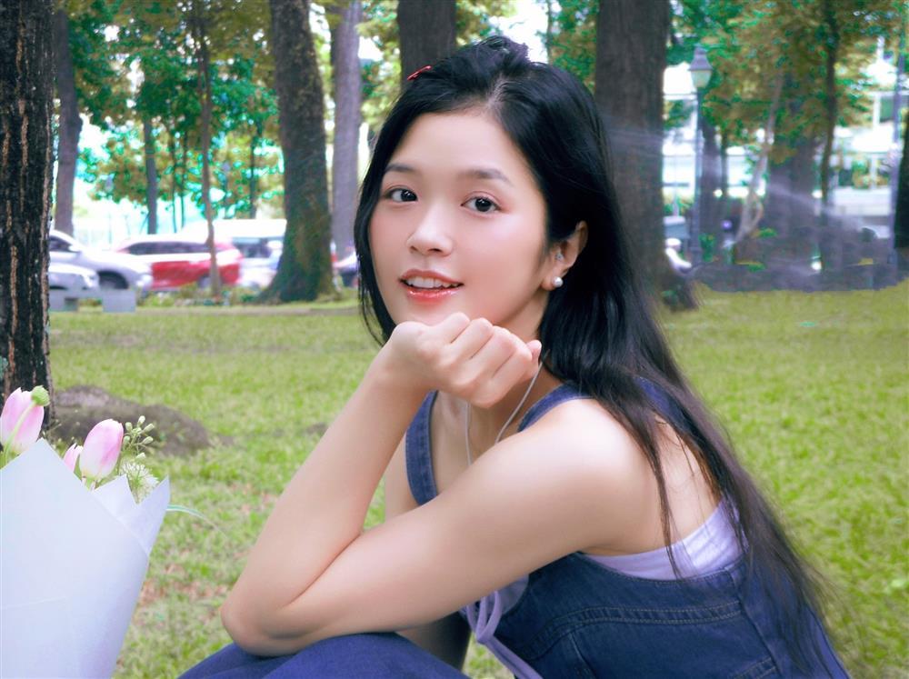 Nối gót Chi Pu không dễ-4