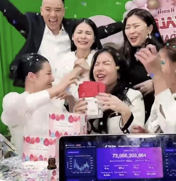Phiên livestream thu 72 tỷ đồng của cặp đôi Việt: Hoa hồng có thể ra sao?-1