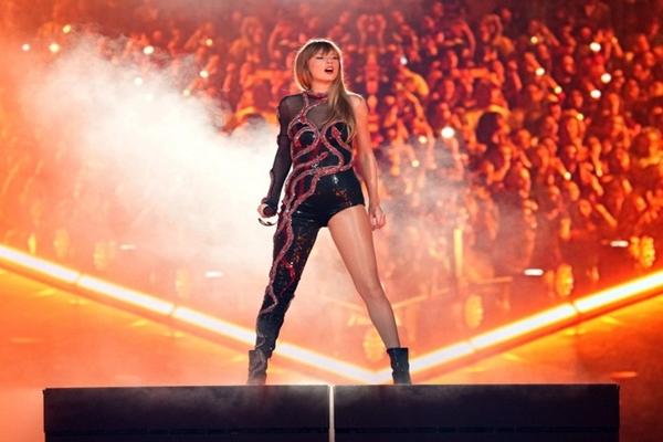 Điều khiến Taylor Swift trở thành tỷ phú ở tuổi 34-1