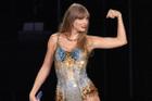 Điều khiến Taylor Swift trở thành tỷ phú ở tuổi 34