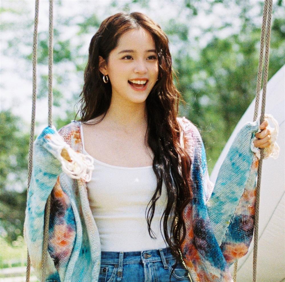 Những sao nữ 10X mải mê yêu đương, đánh mất sự nghiệp-9