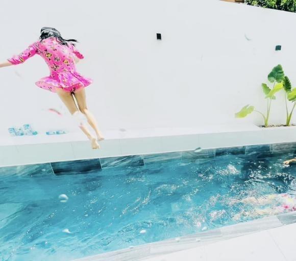 Thủy Tiên hiếm hoi cho ái nữ lên sóng, thừa nhận bản thân chỉ đẻ thuê cho chồng vì điều này!-3